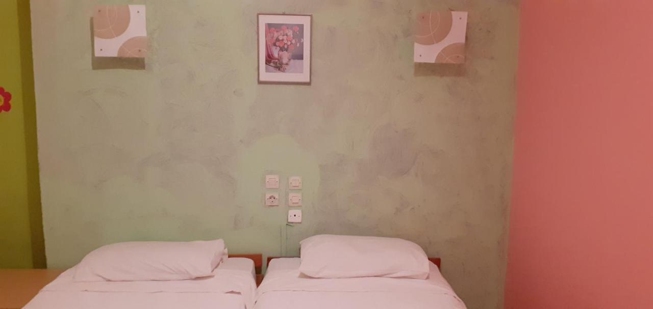 Hotel Pame Pantheos Kamena Vourla Esterno foto